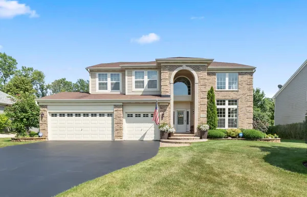 $724,900 | 1225 Mallard Lane, Hoffman Estates, IL 60192