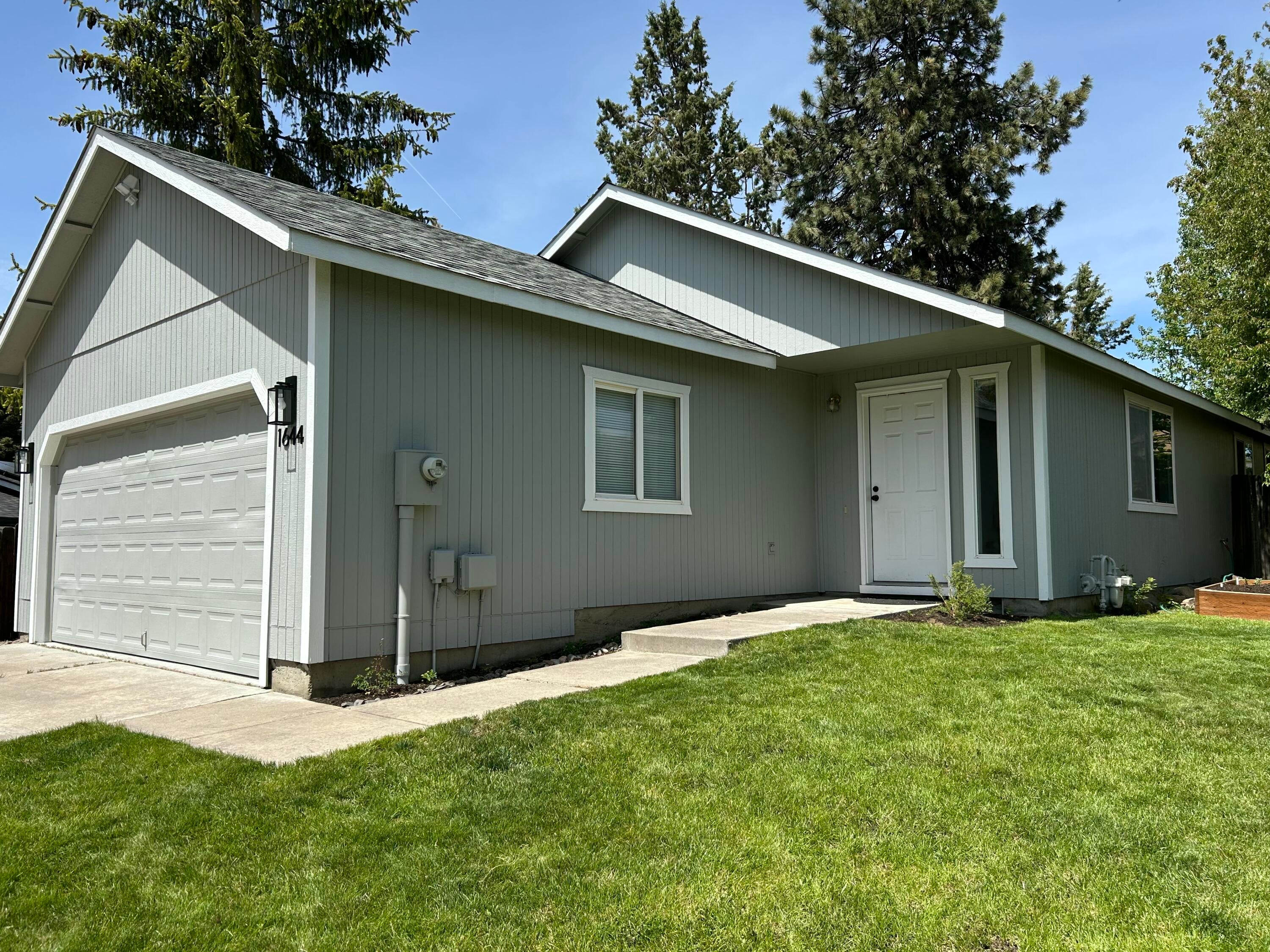 1644 Southeast Riviera Drive Bend, OR 97702 - Photo 16 of 16 riviera1