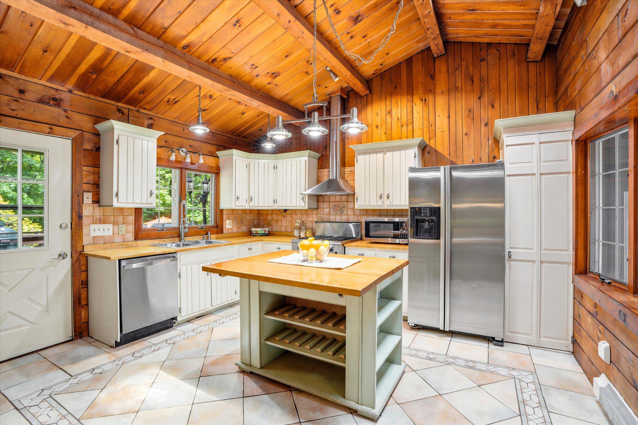 607 Kulp Road Perkiomenville, PA 18074 - Photo 7 of 39 Gallery Image 7