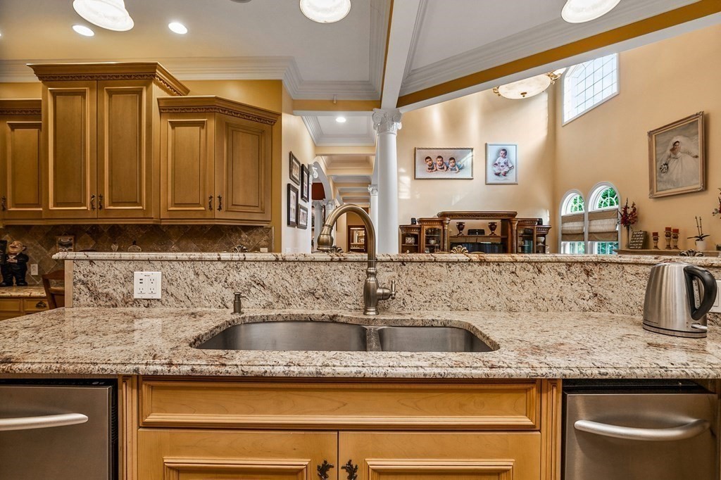 27 Hitching Post Road Lakeville, MA 02347 - Photo 21 of 42 Gallery Image 21