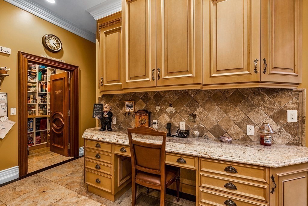 27 Hitching Post Road Lakeville, MA 02347 - Photo 22 of 42 Gallery Image 22