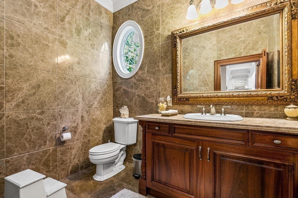 27 Hitching Post Road Lakeville, MA 02347 - Photo 8 of 42 Gallery Image 8