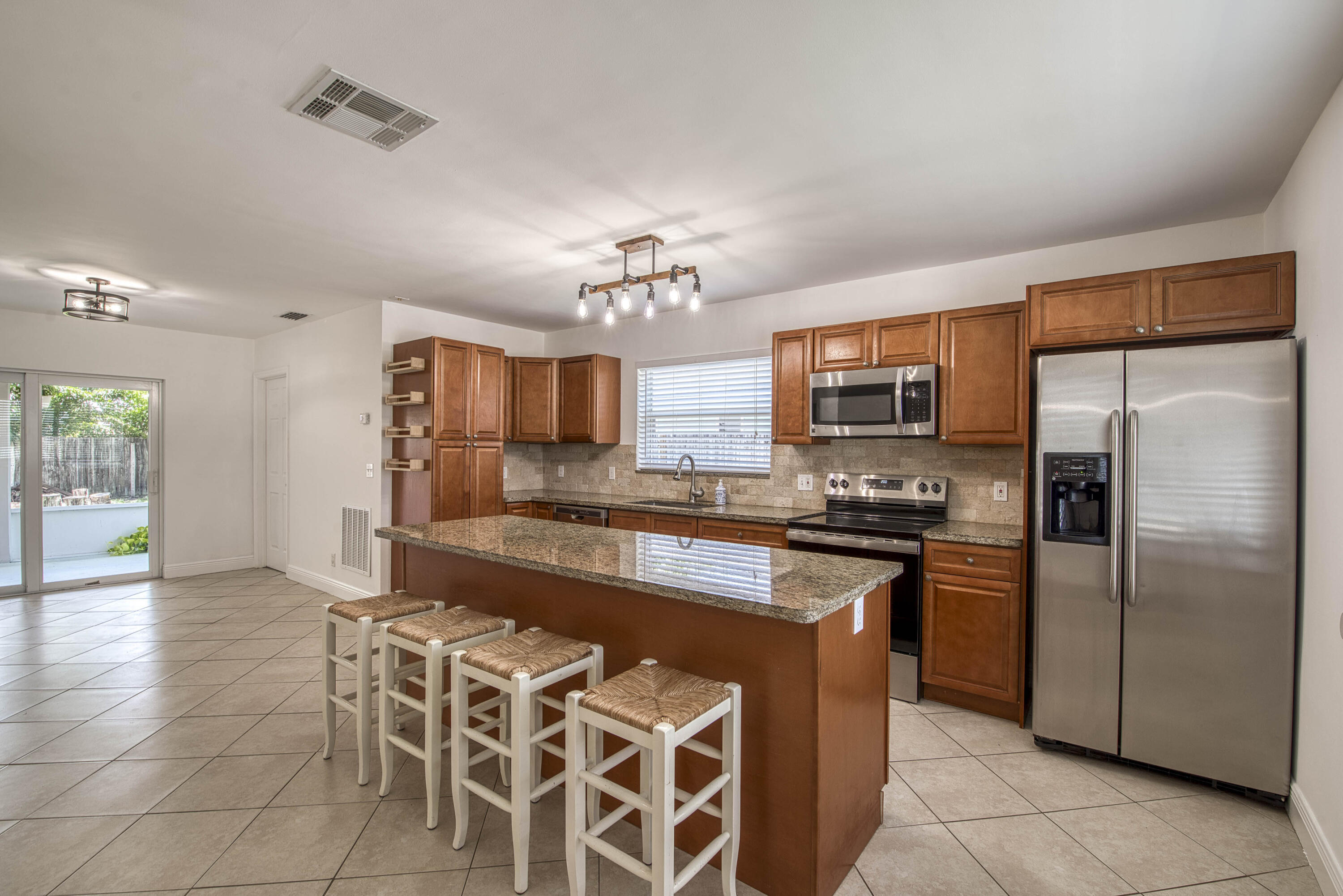 1010 Comanche Street Jupiter, FL 33458 - Photo 9 of 26 _IMG1305_HDR