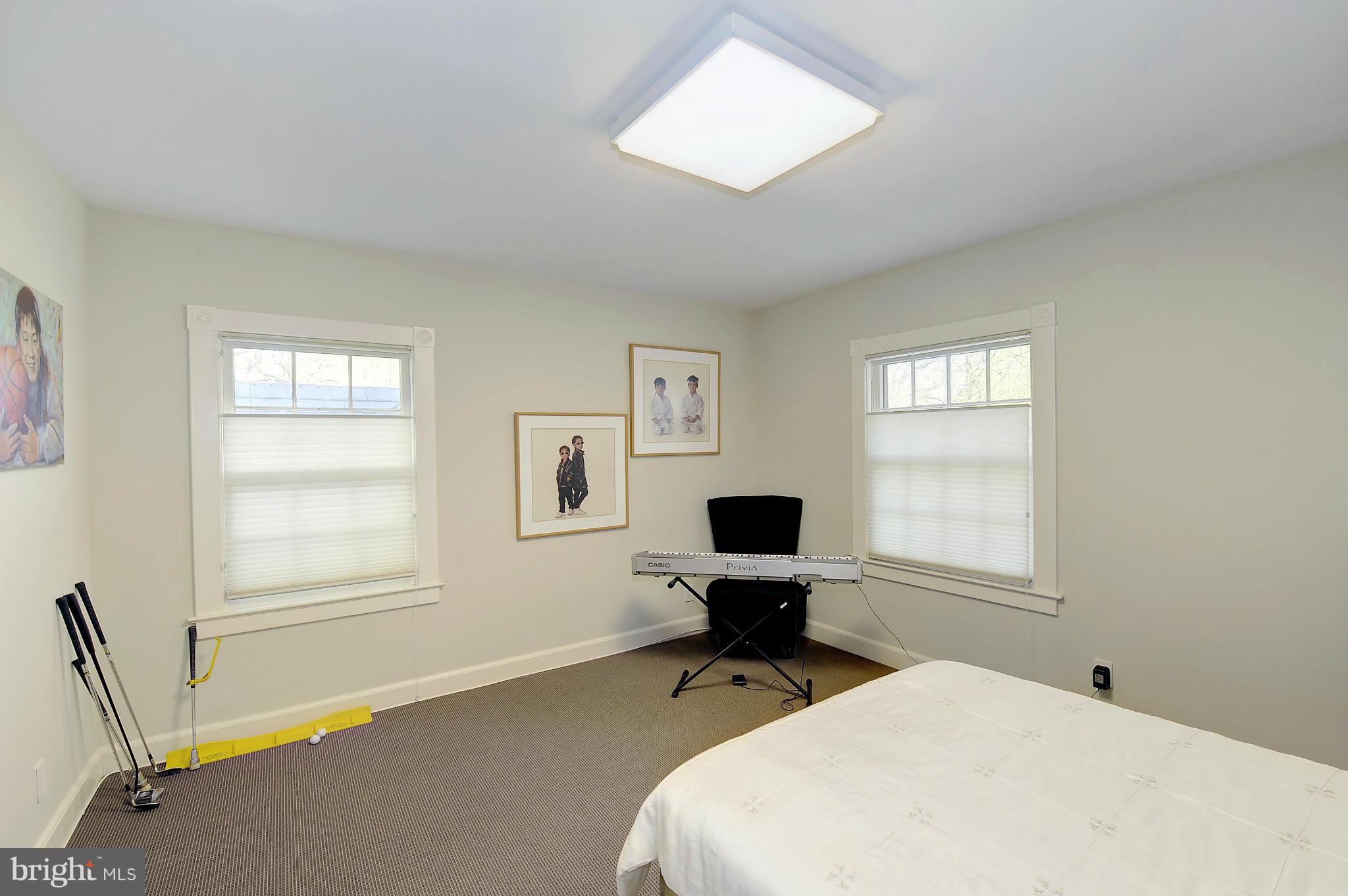 6750 Greentree Road Bethesda, MD 20817 - Photo 14 of 28 Third Bedroom Suite