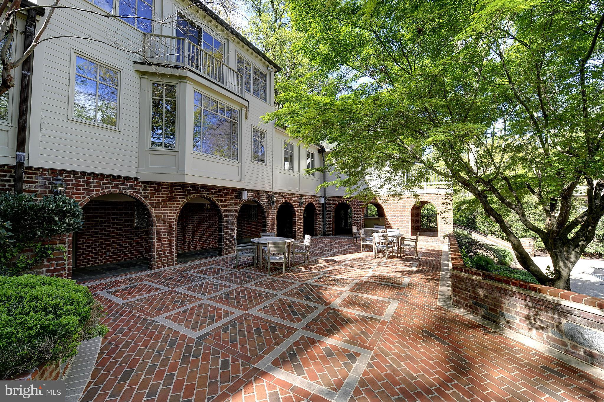 6750 Greentree Road Bethesda, MD 20817 - Photo 22 of 28 Patio