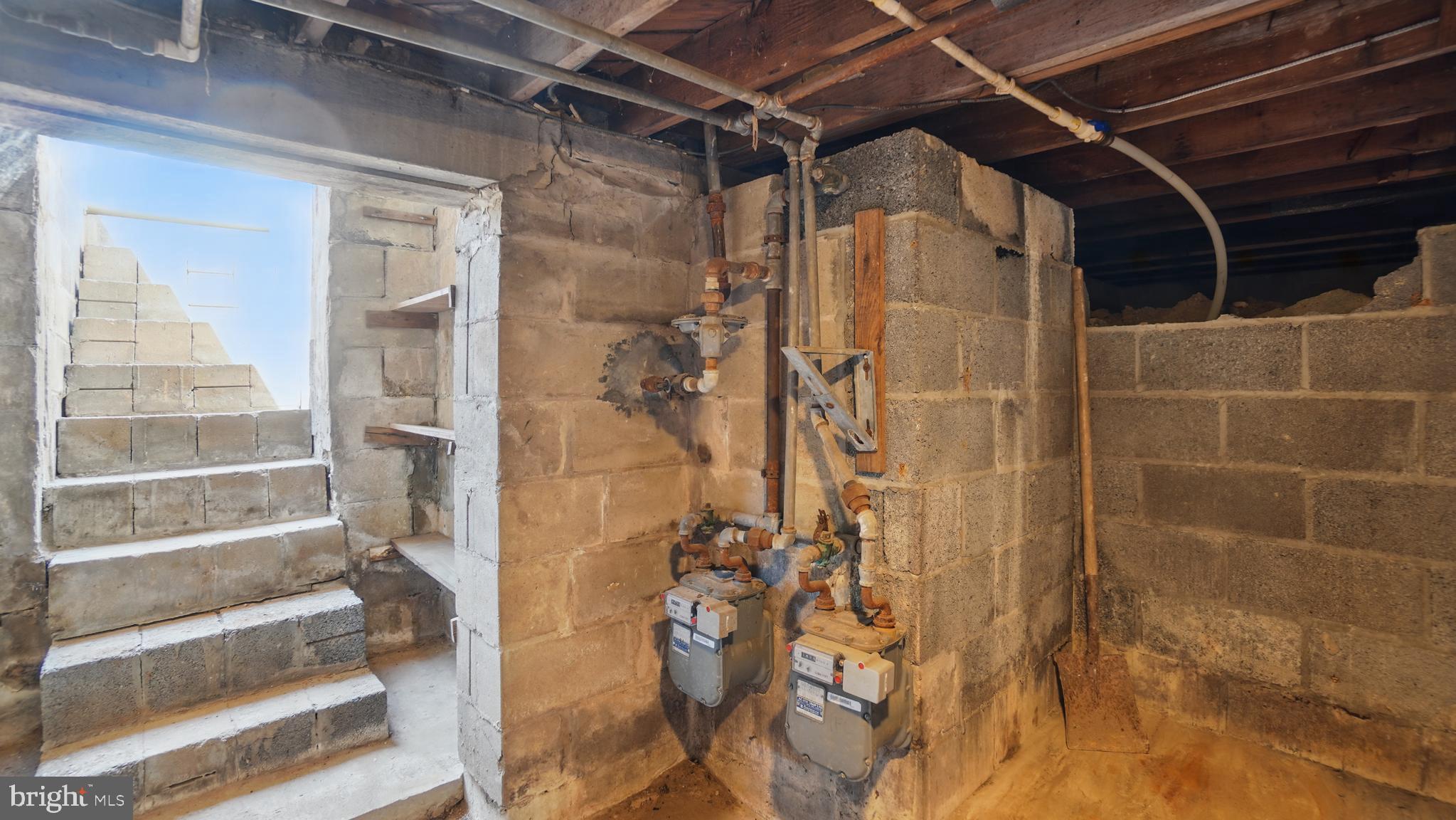 8014 Ritchie Highway Pasadena, MD 21122 - Photo 36 of 38 a bathroom with a shower