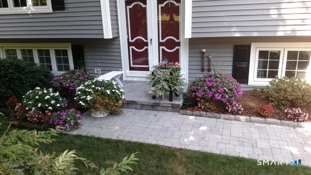 $459,900 | 41 Kingswood Drive, Southington, CT 06489