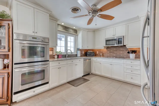 $459,900 | 41 Kingswood Drive, Southington, CT 06489