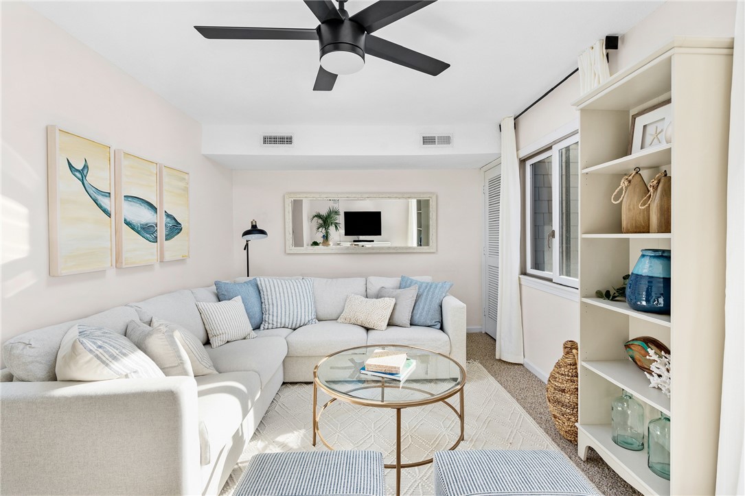 214 Goddard Row Newport, RI 02840 - Photo 4 of 18