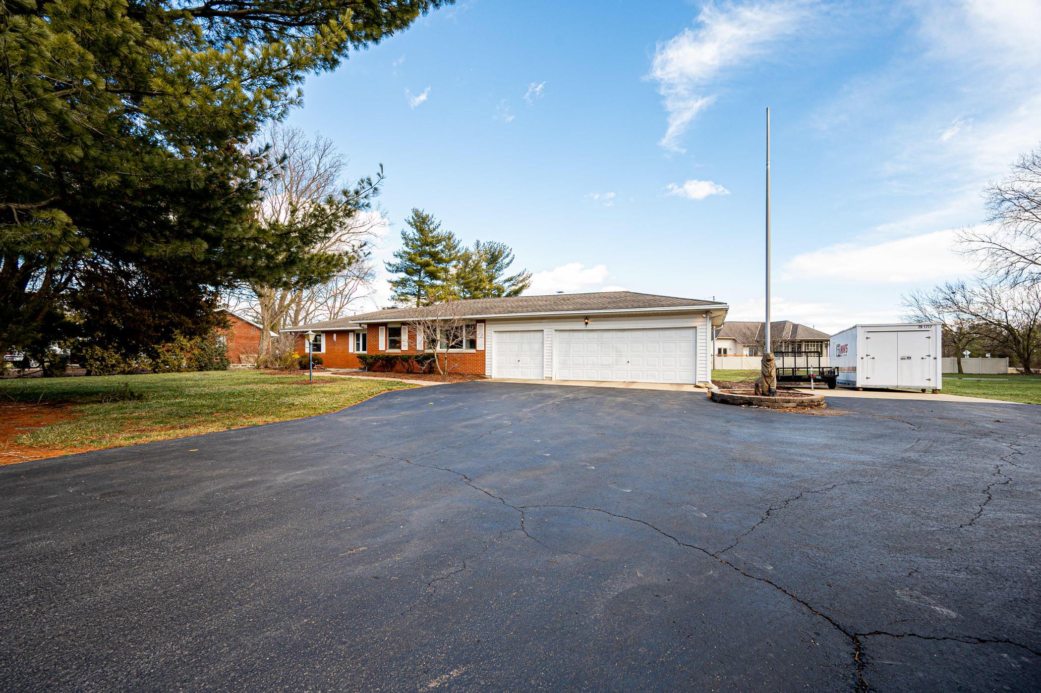 800 Doherty Road Galloway, OH 43119 - Photo 6 of 70 Gallery Image 6