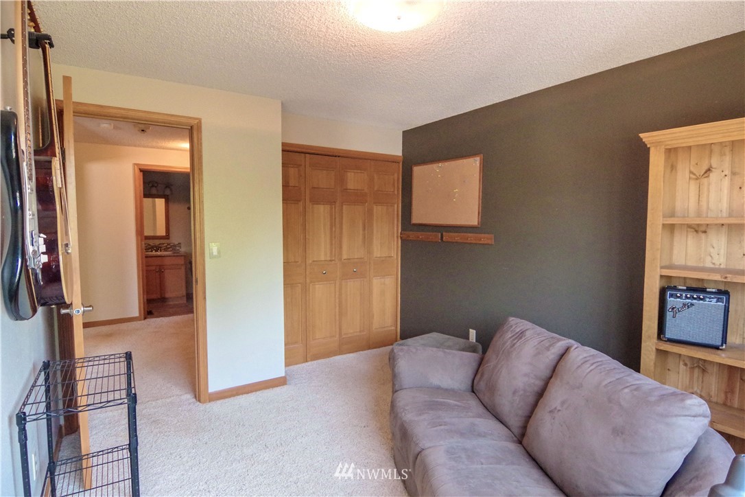10480 Northeast 201st Street Bothell, WA 98011 - Photo 17 of 22