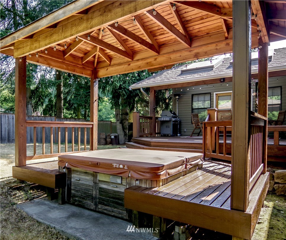10480 Northeast 201st Street Bothell, WA 98011 - Photo 19 of 22