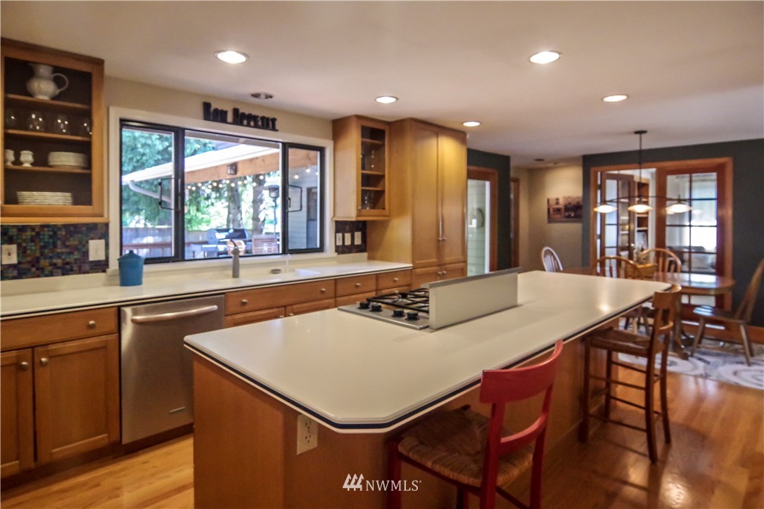 10480 Northeast 201st Street Bothell, WA 98011 - Photo 9 of 22