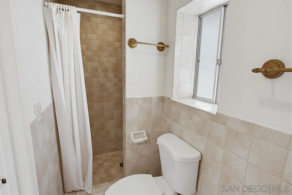 308 Leeann Lane Encinitas, CA 92024 - Photo 53 of 75 Studio