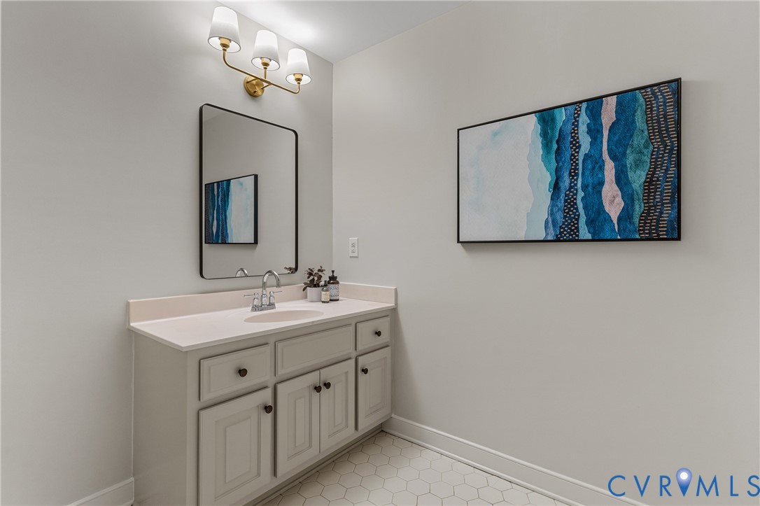2319 Chartstone Drive Midlothian, VA 23113 - Photo 38 of 50 full bath in the bonus room or 5th bedroom