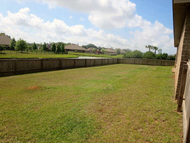 2014 Mandeville Lane Foley, AL 36535 - Photo 13 of 24