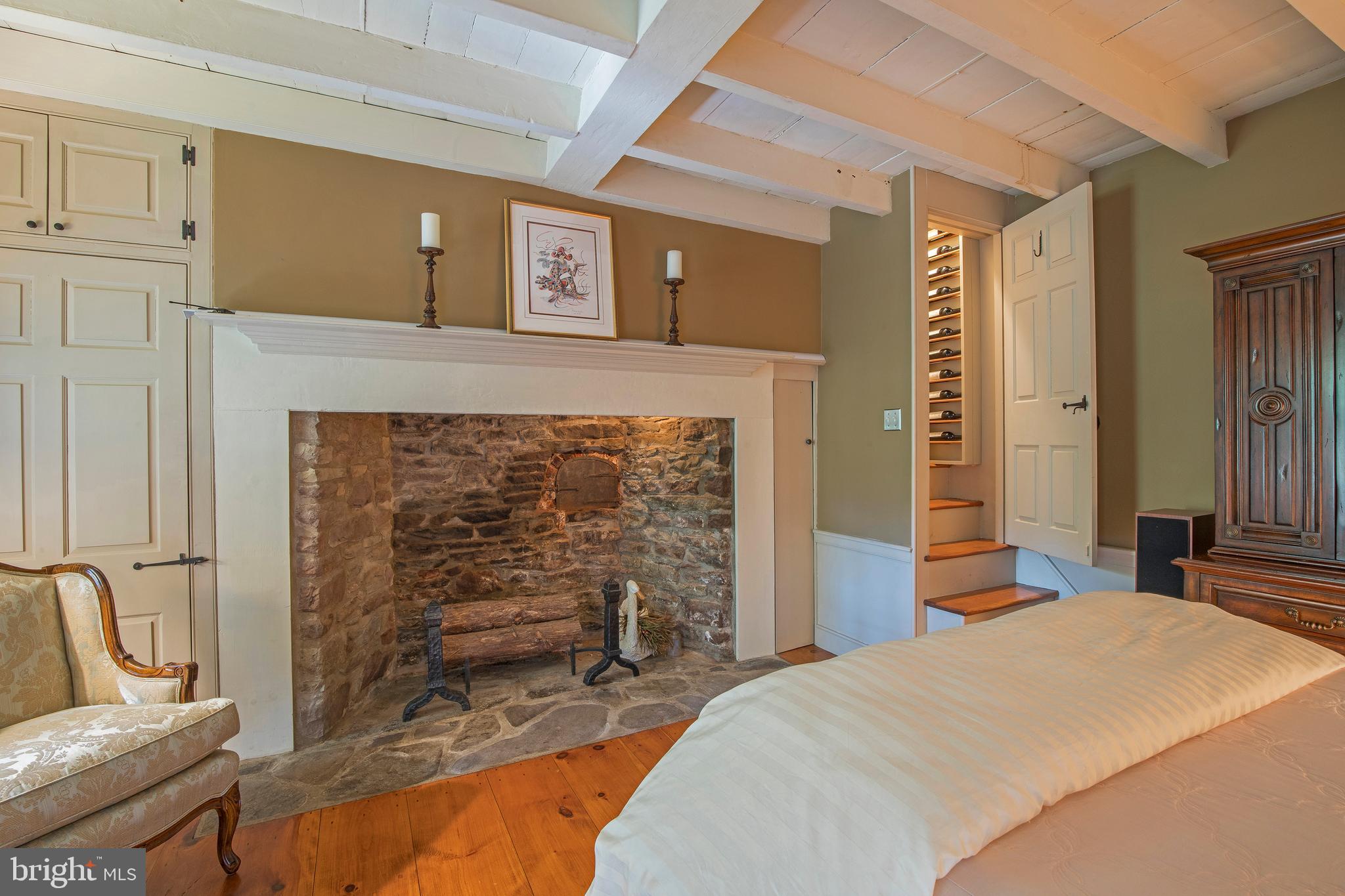 622 Headquarters Road Ottsville, PA 18942 - Photo 41 of 78 Guest suite