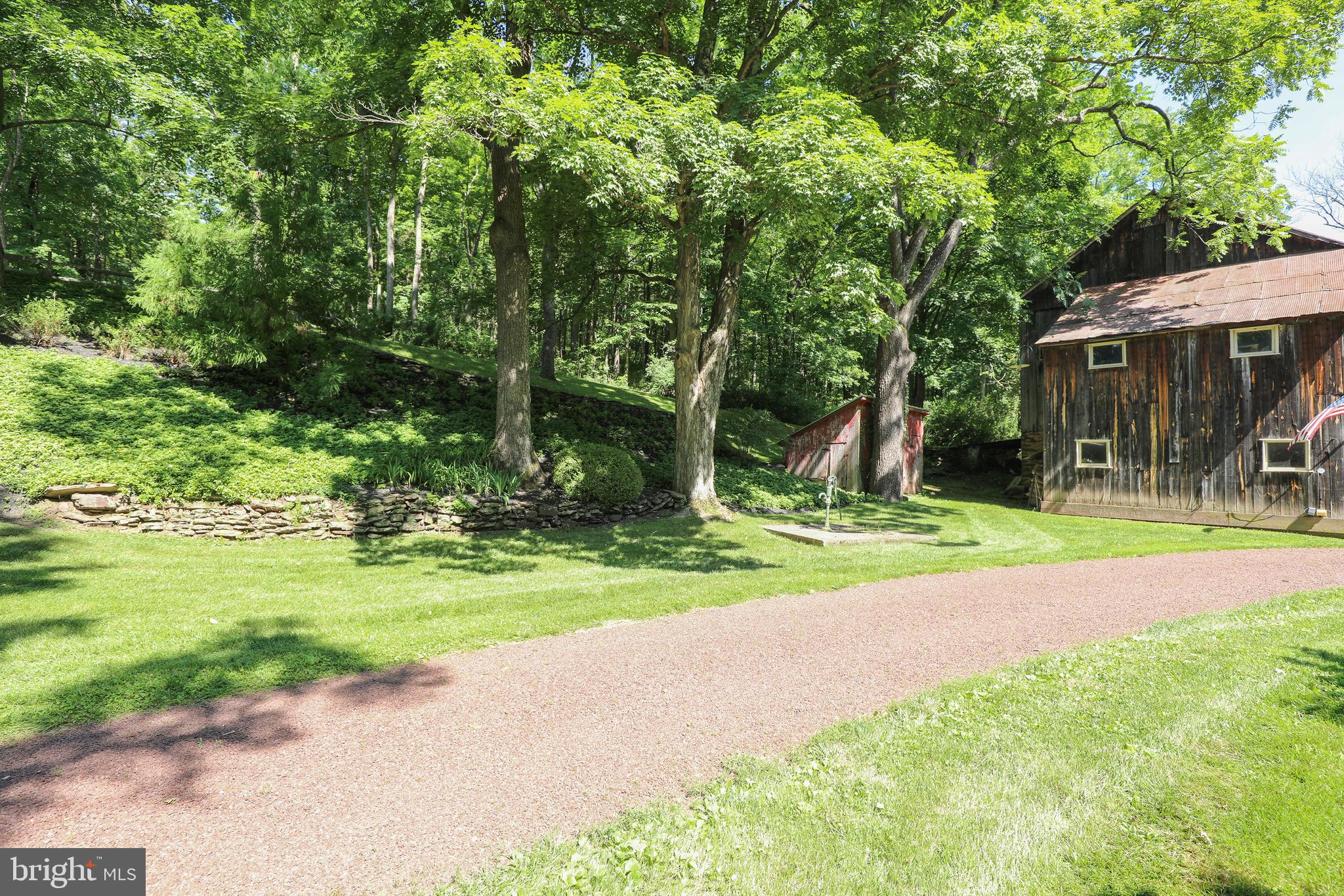 622 Headquarters Road Ottsville, PA 18942 - Photo 48 of 78 Driveway