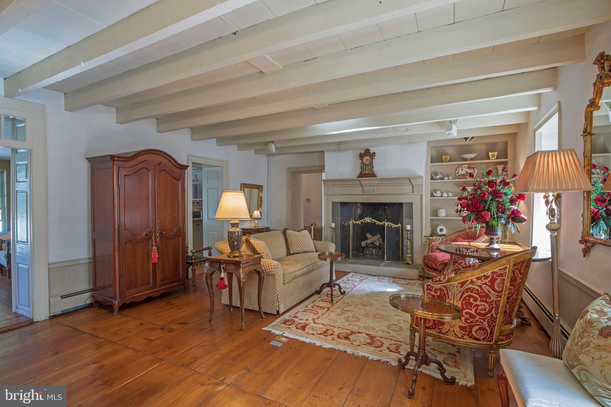 622 Headquarters Road Ottsville, PA 18942 - Photo 9 of 78 Living Room