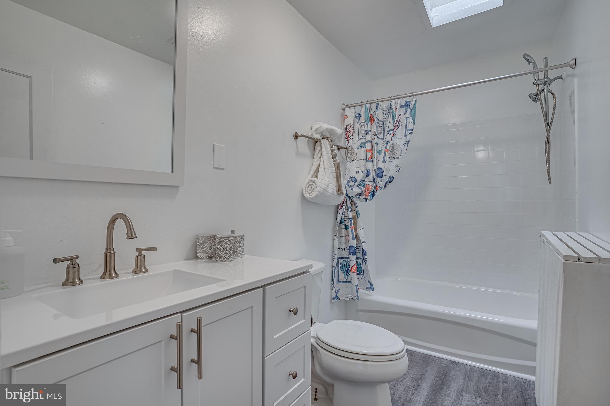 555 23rd Place Northeast Washington, DC 20002 - Photo 7 of 17 Gallery Image 7