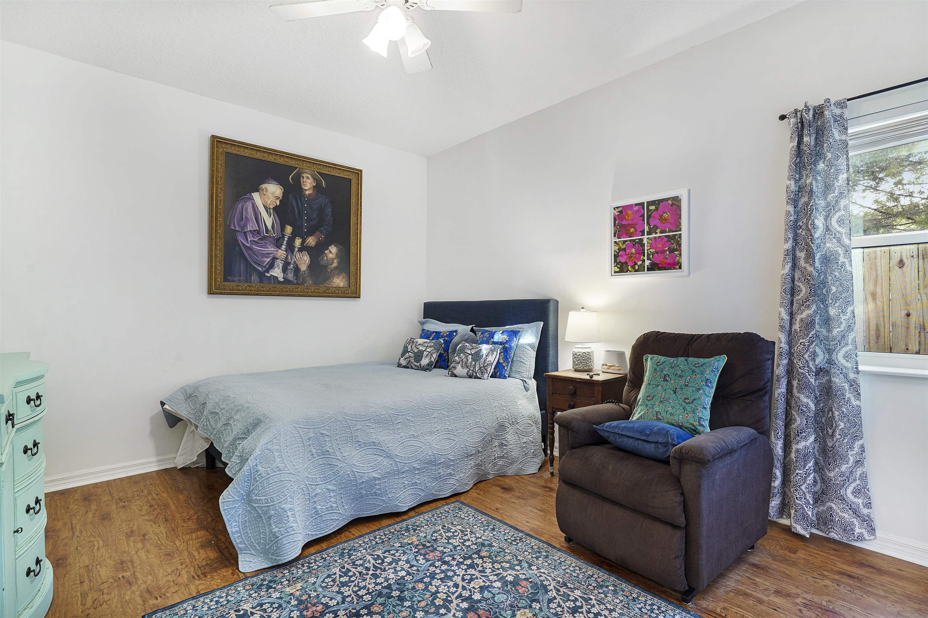 415 Fifteenth Street St. Augustine, FL 32084 - Photo 31 of 41 a bedroom with a bed and a couch