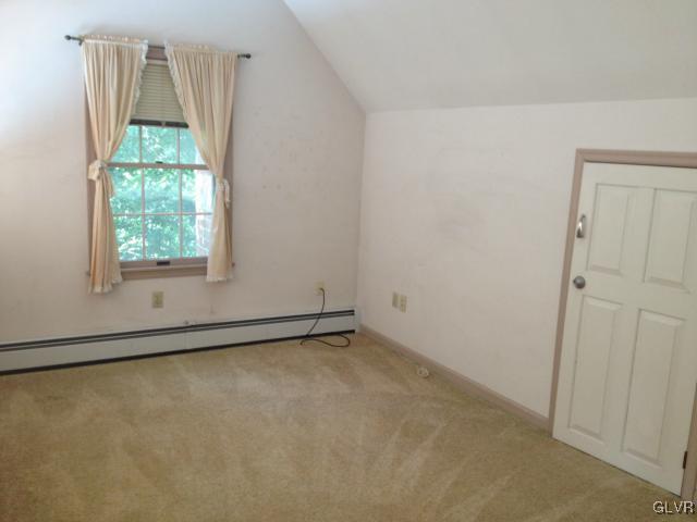 1943 Fairway Road Hellertown, PA 18055 - Photo 11 of 24 Gallery Image 11