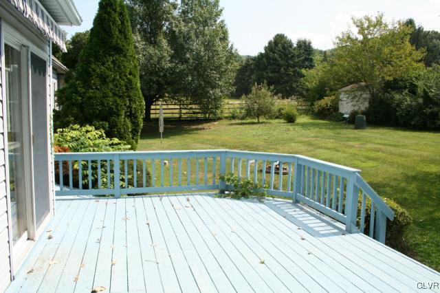 1943 Fairway Road Hellertown, PA 18055 - Photo 18 of 24 Gallery Image 18