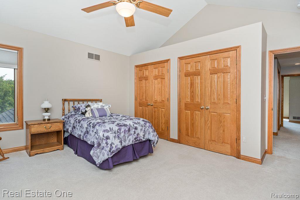 617 Foxwood Trail Rochester, MI 48306 - Photo 36 of 76