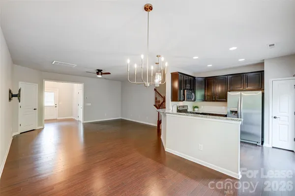 $2,950 | 4246 Park South Station Boulevard, Charlotte, NC 28210