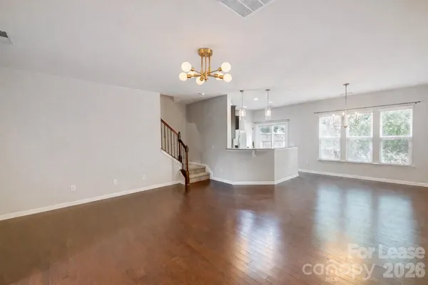 $2,950 | 4246 Park South Station Boulevard, Charlotte, NC 28210