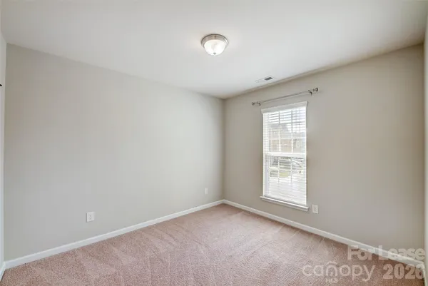 $2,950 | 4246 Park South Station Boulevard, Charlotte, NC 28210