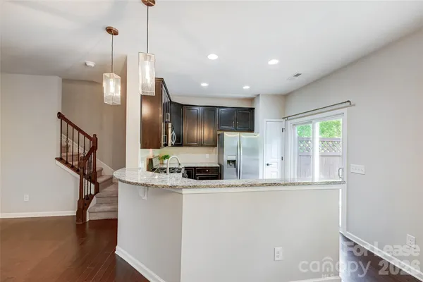 $2,950 | 4246 Park South Station Boulevard, Charlotte, NC 28210