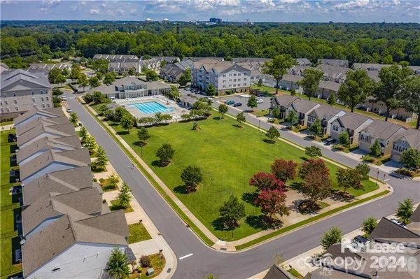 $2,950 | 4246 Park South Station Boulevard, Charlotte, NC 28210