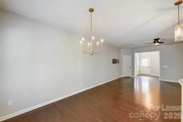 $2,950 | 4246 Park South Station Boulevard, Charlotte, NC 28210