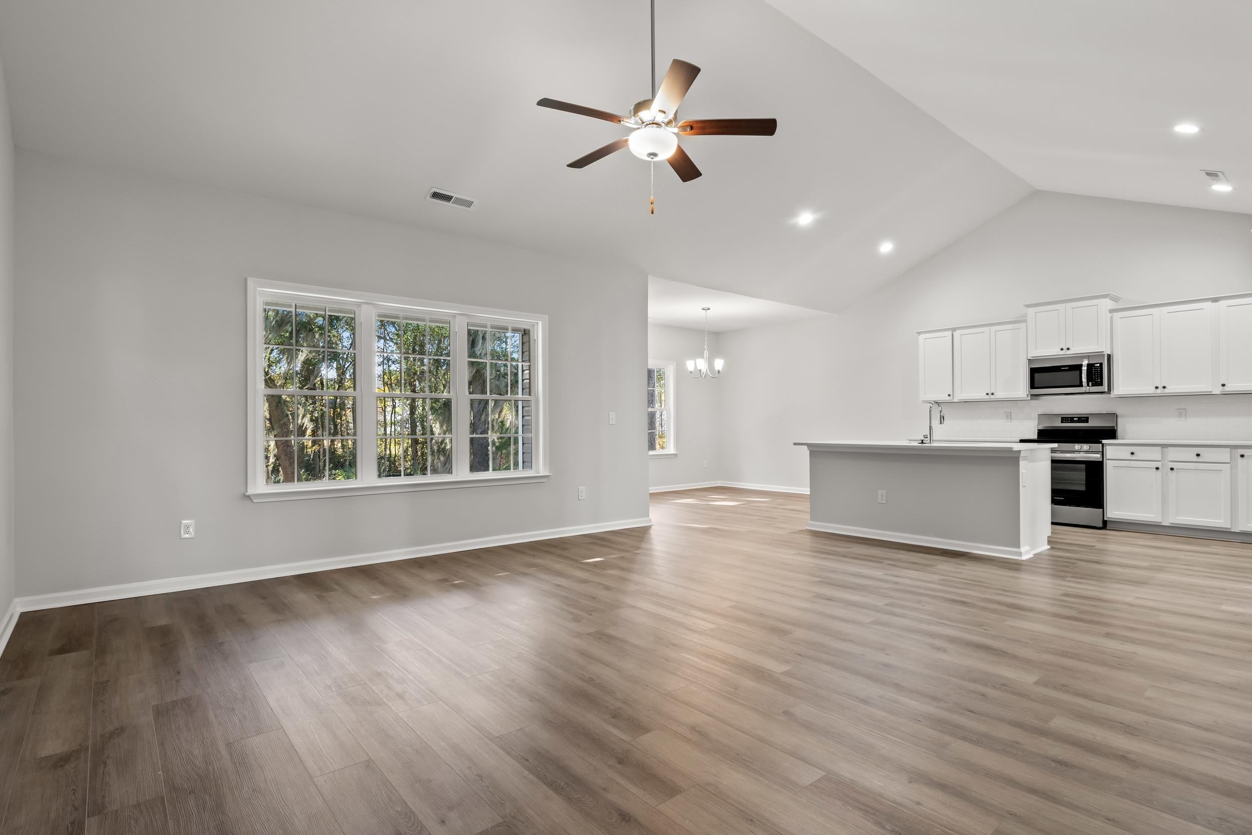 1001 Oakley Street Georgetown, SC 29440 - Photo 4 of 27