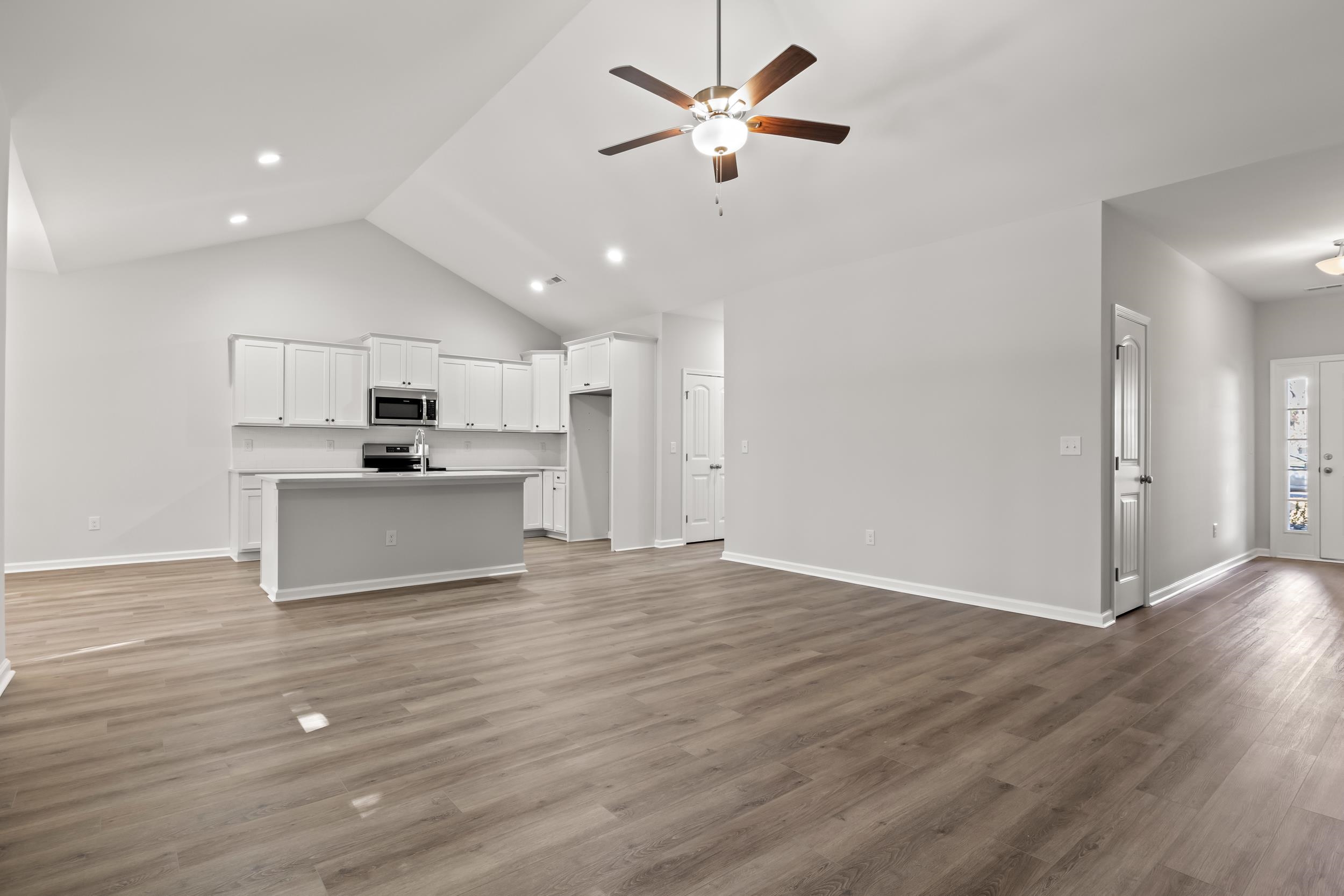 1001 Oakley Street Georgetown, SC 29440 - Photo 6 of 27