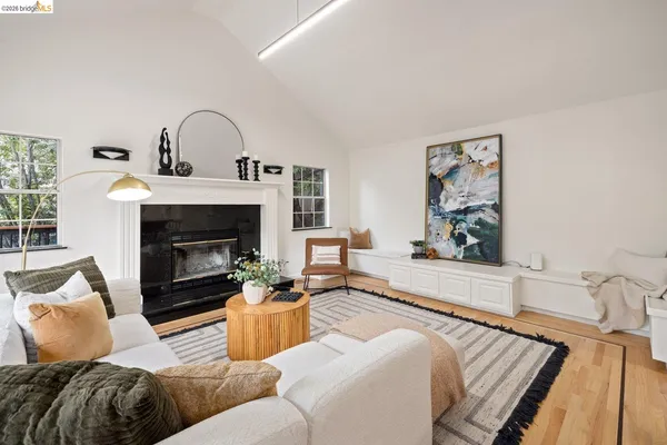 $1,599,000 | 6975 Charing Cross Road, Berkeley, CA 94705