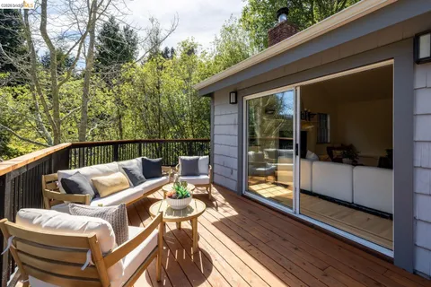 $1,599,000 | 6975 Charing Cross Road, Berkeley, CA 94705
