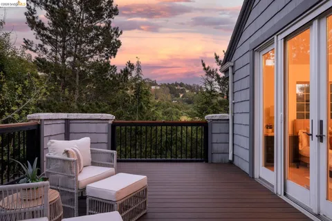 $1,599,000 | 6975 Charing Cross Road, Berkeley, CA 94705