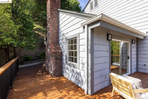 $1,599,000 | 6975 Charing Cross Road, Berkeley, CA 94705