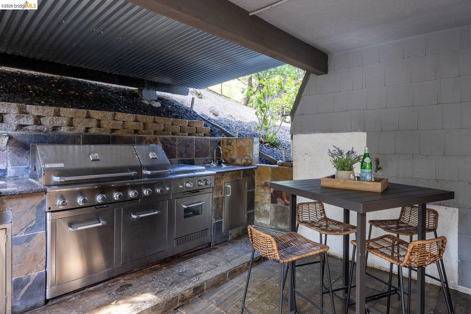 6975 Charing Cross Road Berkeley, CA 94705 - Photo 23 of 59