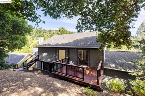 $1,599,000 | 6975 Charing Cross Road, Berkeley, CA 94705