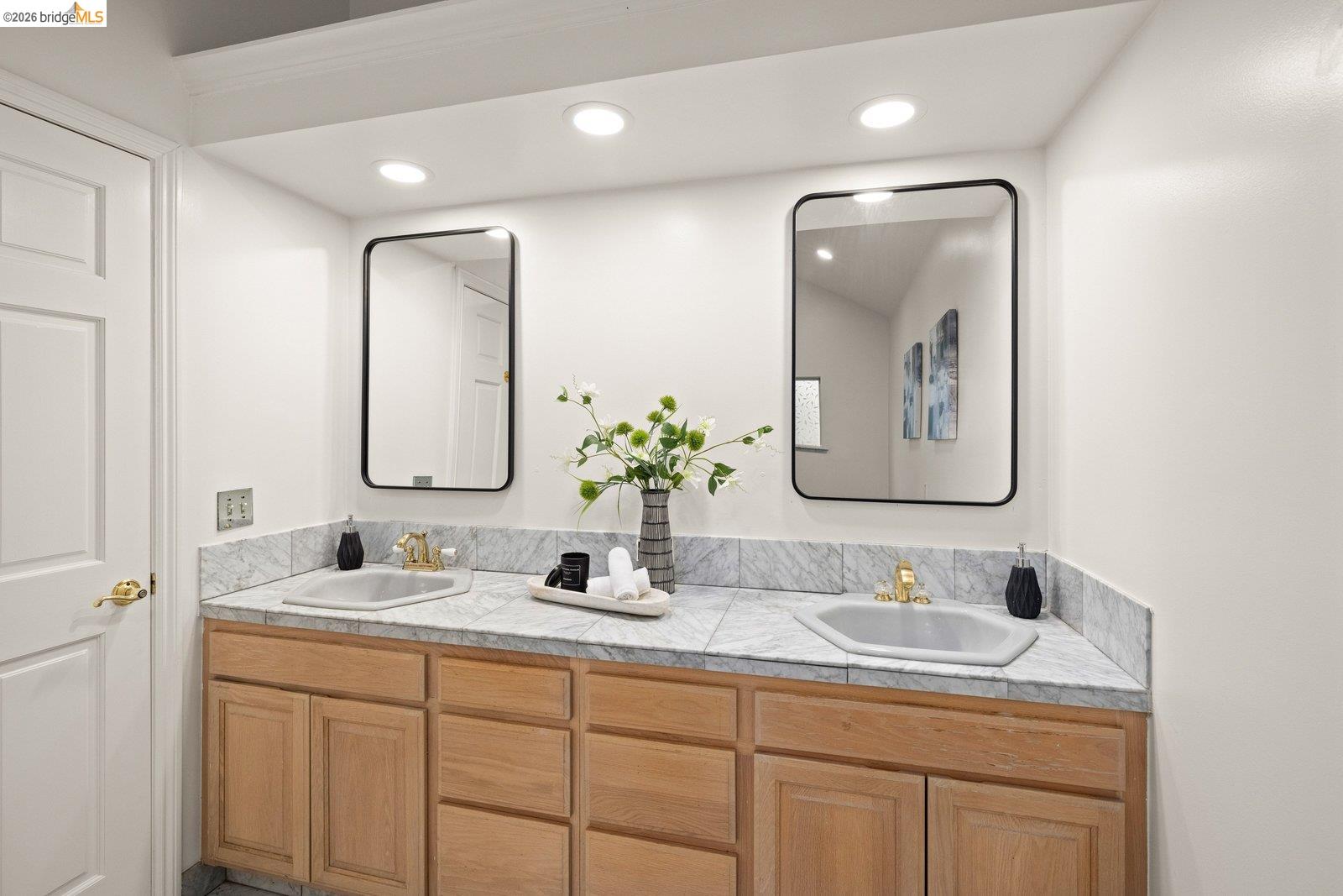 6975 Charing Cross Road Berkeley, CA 94705 - Photo 45 of 59