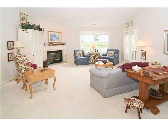 10724 Springston Court Fishers, IN 46037 - Photo 3 of 12 Gallery Image 3