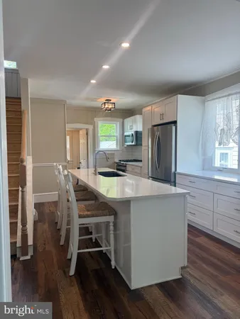 $2,795 | 623 Lees Avenue, Collingswood, NJ 08108