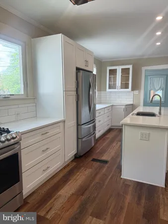 $2,795 | 623 Lees Avenue, Collingswood, NJ 08108