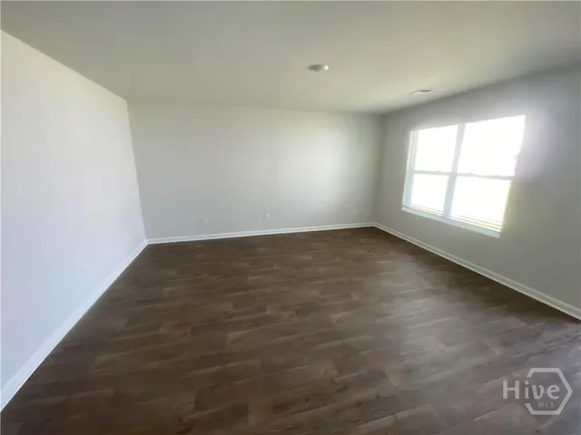 $2,400 | 474 Coconut Drive, Bloomingdale, GA 31302