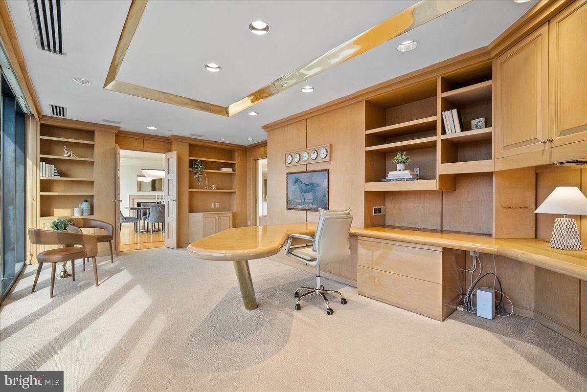 1530 Key Boulevard, Unit 1310 Arlington, VA 22209 - Photo 16 of 40