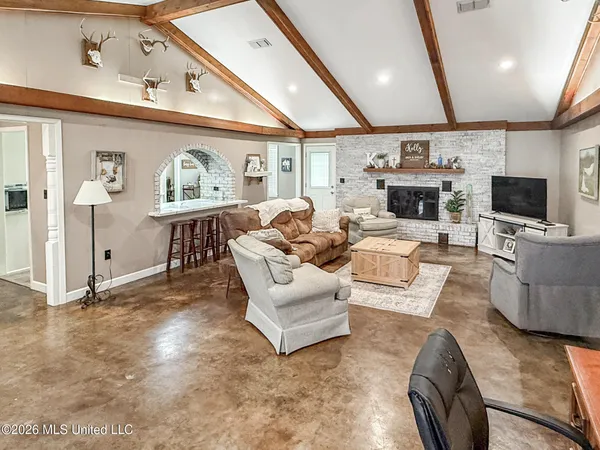 $259,500 | 35 East Lincoln Drive Northeast, Brookhaven, MS 39601