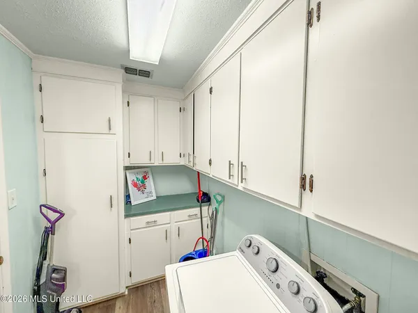 $259,500 | 35 East Lincoln Drive Northeast, Brookhaven, MS 39601